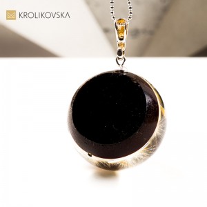 Naszyjnik kula, biżuteria handmade symbol spokoju.