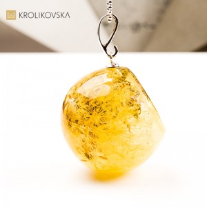 Naszyjnik kula z dmuchawcem w żywicy biżuteria na prezent dla niej