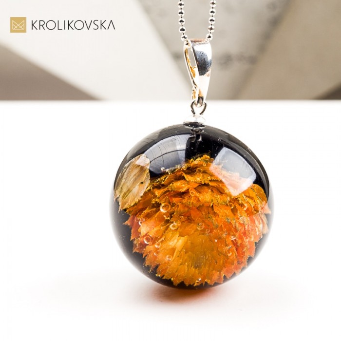 Naszyjnik kula, prezent świąteczny handmade z natury.