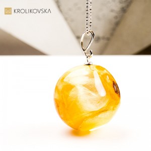 Naszyjnik kula z kwiatem różą biżuteria z duszą handmade