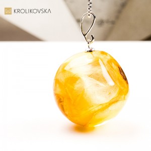 Naszyjnik kula z kwiatem różą biżuteria z duszą handmade