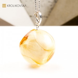 Naszyjnik kula z rośliną biżuteria artystyczna z natury handmade