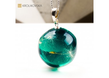 Naszyjnik kula z rośliną biżuteria inspirowana światem natury