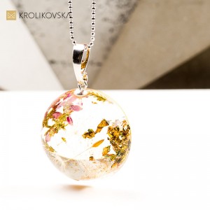 Naszyjnik kula z kwiatem biżuteria artystyczna handmade