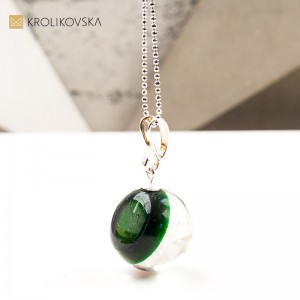 Naszyjnik z dmuchawcem w żywicy – idealny prezent na święta