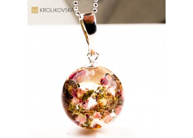 Naszyjnik z kwiatami – prezent dla żony lub dziewczyny.