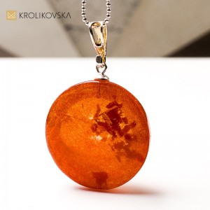 Naszyjnik z polnym kwiatem – biżuteria z natury