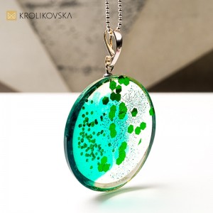 Naszyjnik zielony – elegancki dodatek prezentowy.