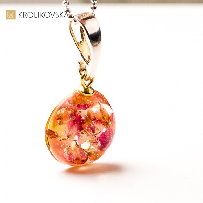 Naszyjnik autorski kwiatowy – unikalne mini dzieło sztuki