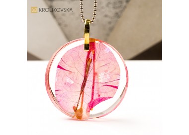 Naszyjnik z żywicy z rośliną, elegancka biżuteria prezentowa