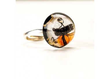 Pierścionek artystyczny ręcznie malowany z pomarańczowym  oczkiem i złotymi płatkami 1