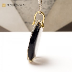 Artystyczny naszyjnik z grafiką, prezent z emocjami.