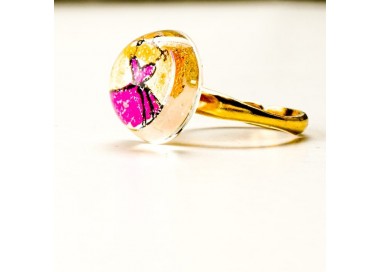 Pierścionek artystyczny pozłacany ręcznie malowany ze złoto - różowym oczkiem 1