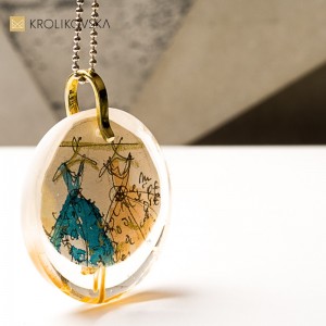 Biżuteria z żywicy, delikatny dotyk artyzmu.