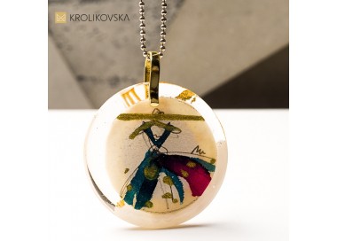 Biżuteria z grafiką, wspomnienia w formie sztuki.