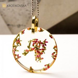 Artystyczna biżuteria – minimalistyczna.