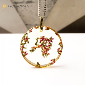 Artystyczna biżuteria – minimalistyczna.