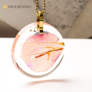 Biżuteria handmade, elegancki dodatek premium.