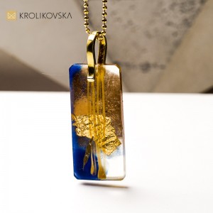 Biżuteria z żywicy, artystyczny luksus.