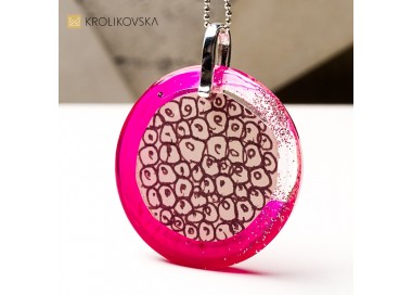 Biżuteria handmade w abstrakcyjnej formie.