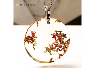 Naszyjnik subtelne odniesienia do natury.