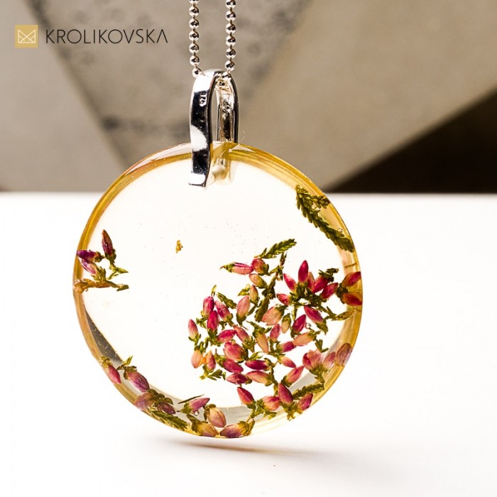 Naszyjnik handmade, mikroświat natury w żywicy.