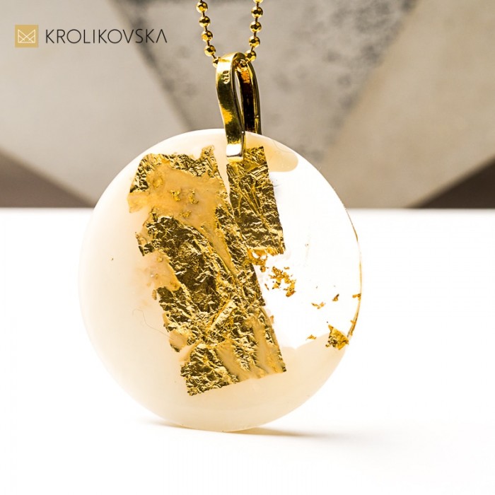 Biżuteria artystyczna idealna na zimowe prezenty.