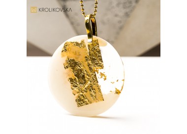 Biżuteria artystyczna idealna na zimowe prezenty.