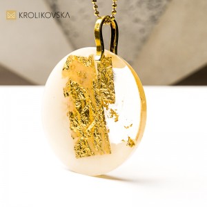 Biżuteria artystyczna idealna na zimowe prezenty.