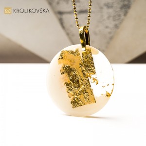 Biżuteria artystyczna idealna na zimowe prezenty.