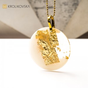 Biżuteria artystyczna idealna na zimowe prezenty.