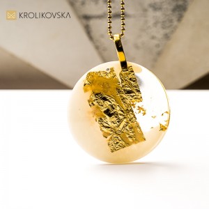 Biżuteria artystyczna idealna na zimowe prezenty.