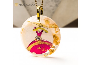 Unikatowa biżuteria tworzona ręcznie.