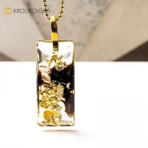 Biżuteria premium idealna na prezent.