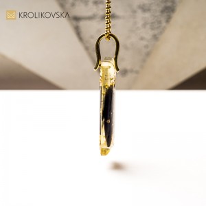 Biżuteria premium idealna na prezent.