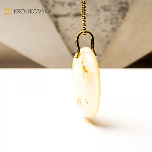 Biżuteria handmade do eleganckich zestawów.