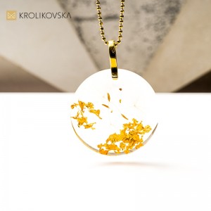 Biżuteria artystyczna idealna na każdą okazję.1