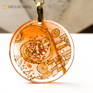 Biżuteria jako subtelny manifest.