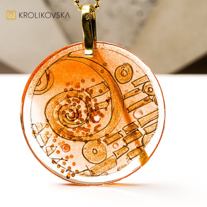 Biżuteria jako subtelny manifest.