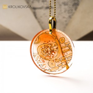 Biżuteria jako subtelny manifest.