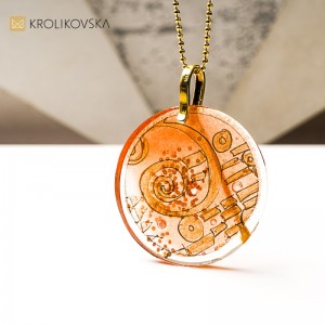 Biżuteria jako subtelny manifest.