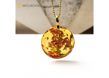 Biżuteria unikatowa jako symbol indywidualności.