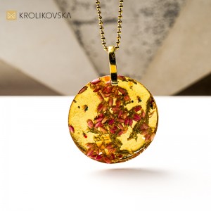 Biżuteria unikatowa jako symbol indywidualności.