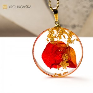 Subtelna biżuteria artystyczna dla kobiet.1