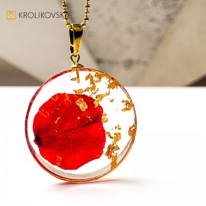 Biżuteria premium tworzona ręcznie.