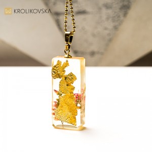 Artystyczna biżuteria w luksusowym wydaniu.