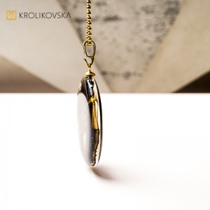 Elegancka biżuteria artystyczna premium.