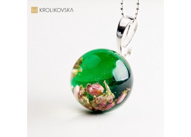 Naszyjnik z kwiatem w żywicy, ręcznie robiona biżuteria na prezent.