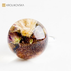 Biżuteria z prawdziwym kwiatem – autorski prezent dla niej.1