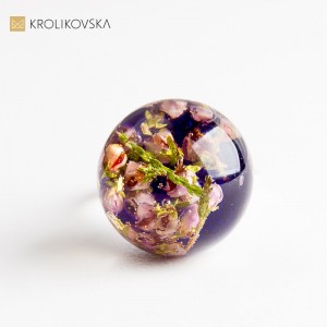 Biżuteria z wrzosem w żywicy – autorska biżuteria artystyczna.1